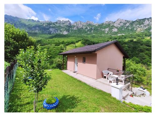 Pluzine House | Privatni smještaj "Mratinje"