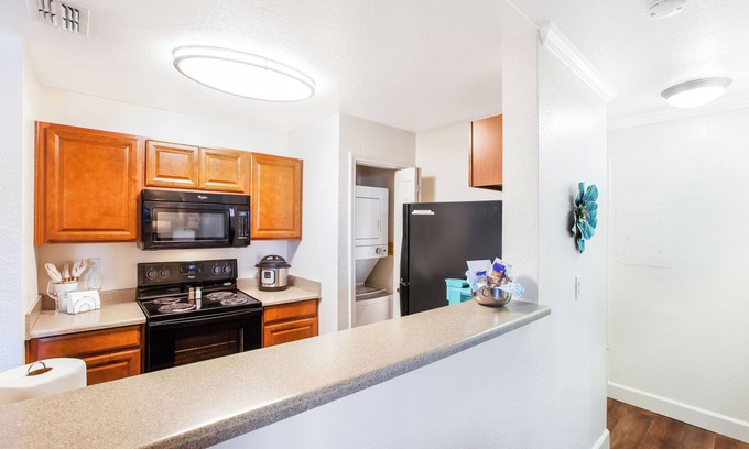 Rancho Cordova Apartment | Pro Stays: Midterm Housing - Comfort and Easenn
