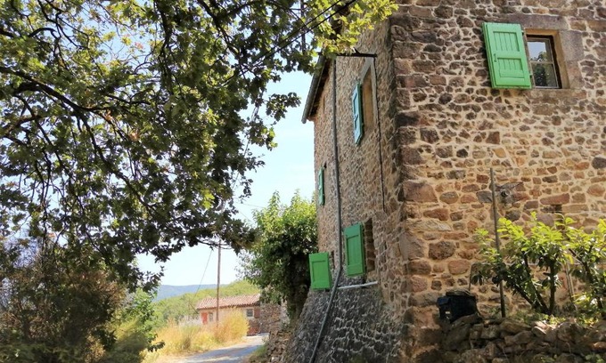 Thoiras House | Proche baignade, La Bergerie de Claire