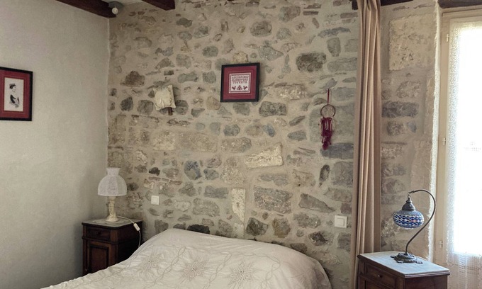 Boulbon House | Proche de Toutes Commodités. Idéalement Situé, Près Davignon, Arles et Nimes
