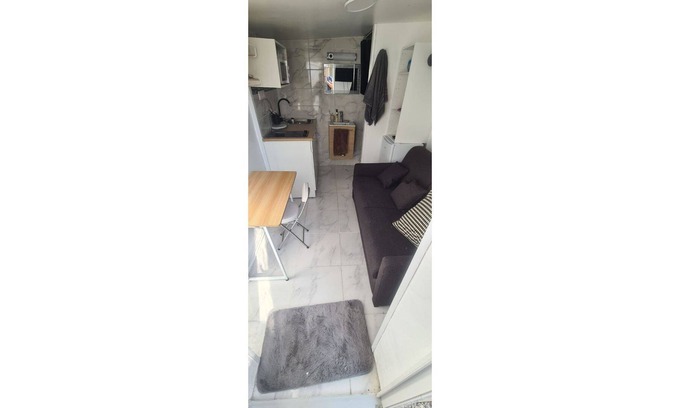 Bobigny Apartment | Proche Métro, Studette Indépendante Avec Extérieur