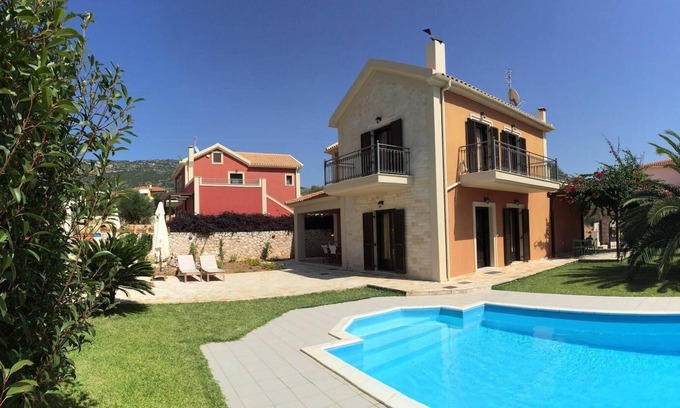 Razata Villa | Prokris Villa With Private Pool
