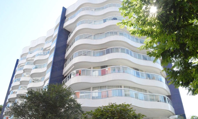 Riviera de Sao Lourenco Apartment | Property 500 meters from the beach with beach services provided by the condominium