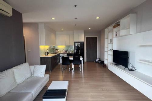 Khlong Ton Sai Apartment | Property khlongsan