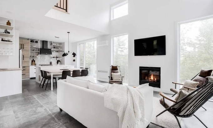 Morin Heights Ski Chalet | Propriété de luxe avec spa