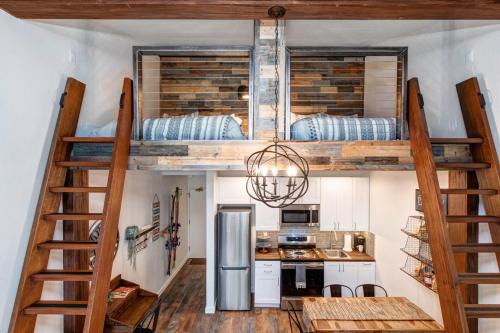 North Park City Apartment | Prospector Lodge 924 by Moose Management