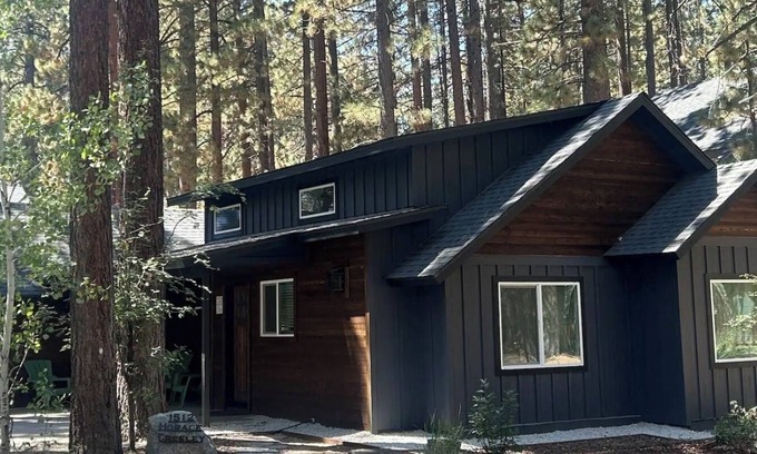 Black Bart House | Proximity to beaches and casinos! Cozy cabin with plenty of room for everyone!