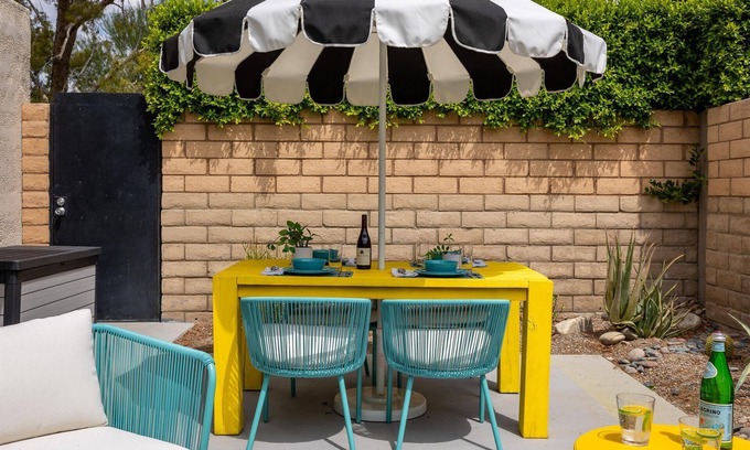 Sunrise Vista Chino Condo | PS Stylish Luxe Condo : Pools, Tennis, Pickleball