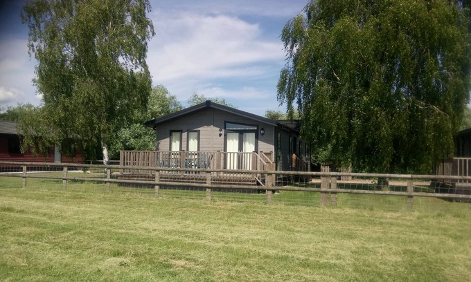 Romney Marsh House | Puddledock - Modern luxury lodge - Stay in the gorgeous Kent countryside