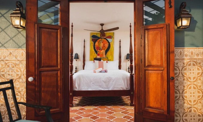 Esperanza Bed & Breakfast | Puertas