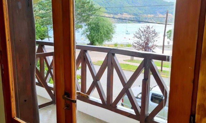Lanin National Park Apartment | PUERTO LACAR LODGE SMARG