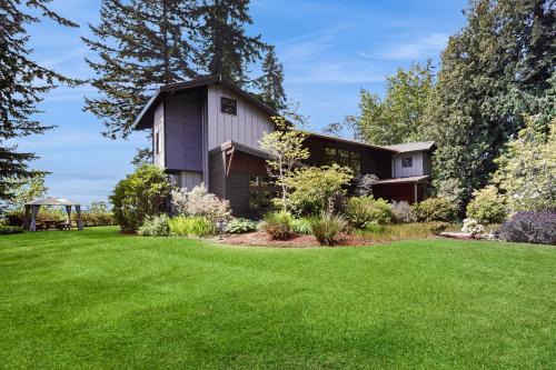Poulsbo House | Puget Sound Orca Retreat