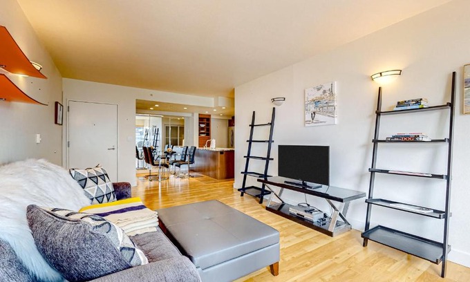 Downtown Seattle Apartment | Puget Sound Place