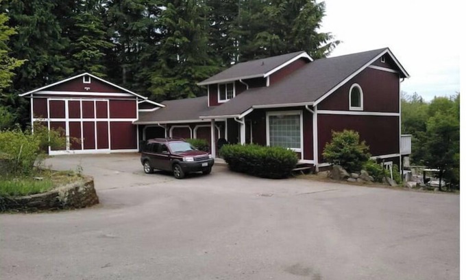 Seabeck House | Puget Sound Retreat