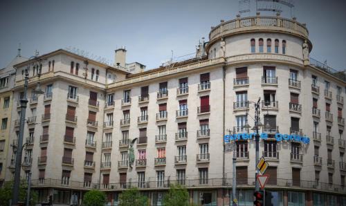 Jozsefvaros Apartment | Pulse Jackquaters