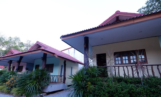 Na Ta Luang Hotel | Pum and Plam Homestay Resort