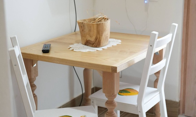 Pulsano Bed & Breakfast | Pumo room symbolizing fertility, abundance and prosperity