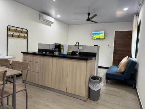 Tarcoles Apartment | Punta Leona, beach 5mn,gated parking, AC, TV, WiFi