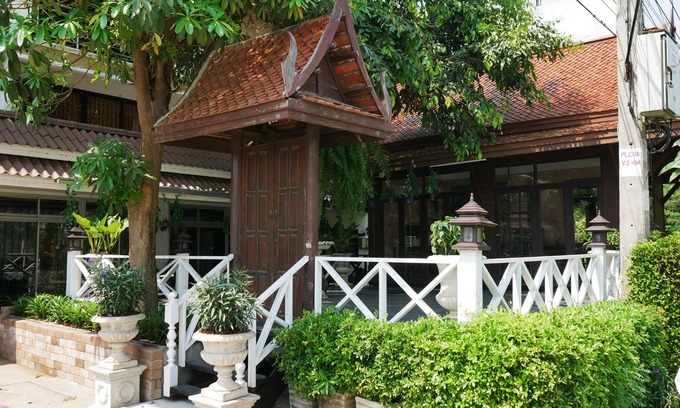 Tha Pho Hotel | Punya Garden
