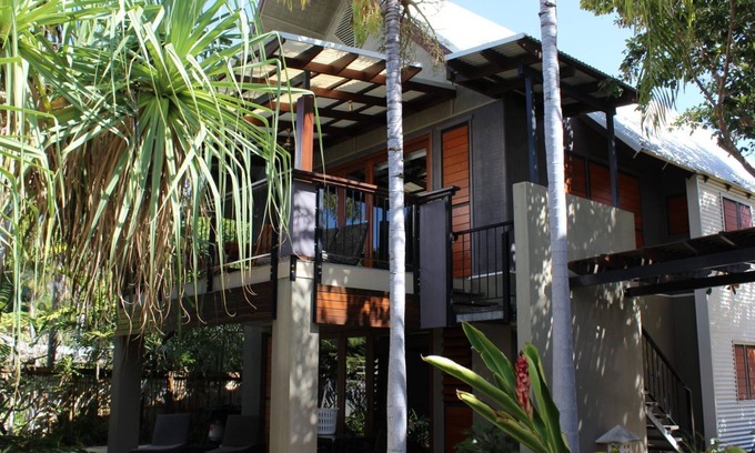 Nelly Bay Villa | Pure Magnetic Villa 8