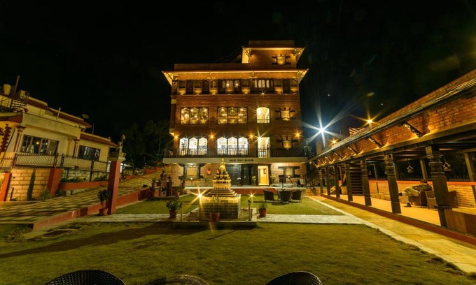 Lalitpur Hotel | Purna's Museum Resort