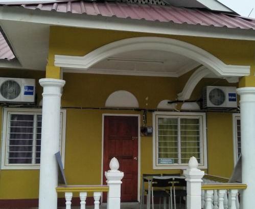 Ijok House | Purnama Homestay