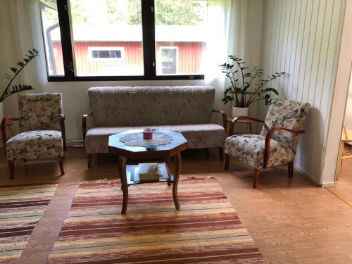 Kivijarvi Villa | Purola holiday cottage by the lake Kivijärvi