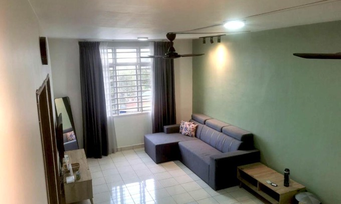 Penampang Apartment | Putatan Platinum Apartment with Pool