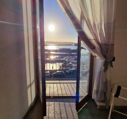 Pozzuoli Apartment | Puteoli Sea View