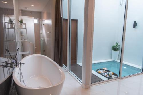 Phraek Sa Mai Hotel | PVILLA