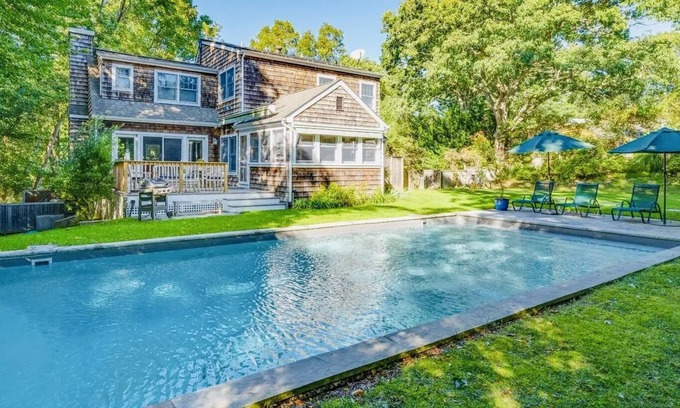 North Haven House | PVT Sag Harbor Beachfront community - Saline Solar Hted Pool, Community Tennis.