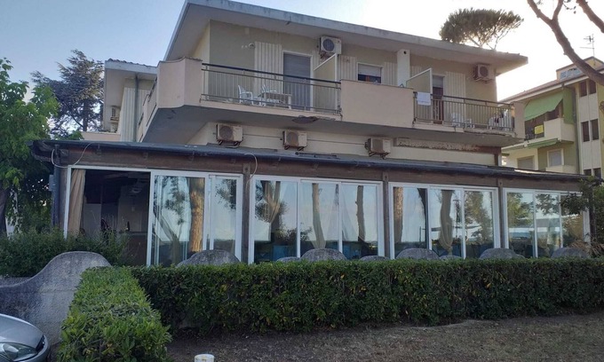 Pineto Bed & Breakfast | Quadruple room for a totally relaxing holiday