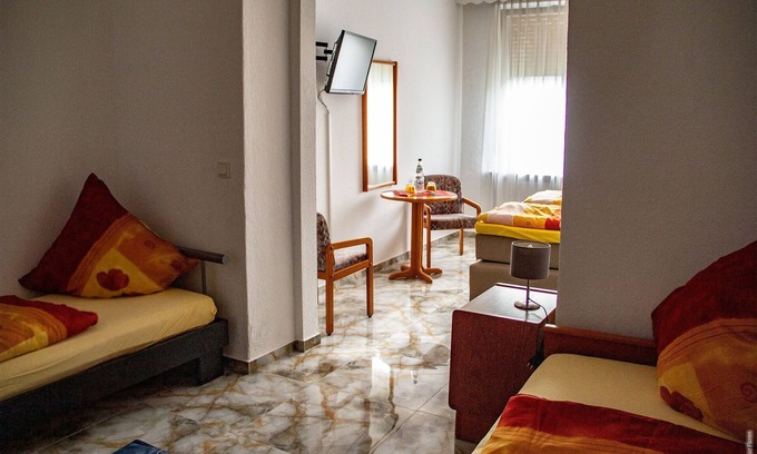 Bad Wildungen House | Quadruple room without balcony - Hotel Sofia