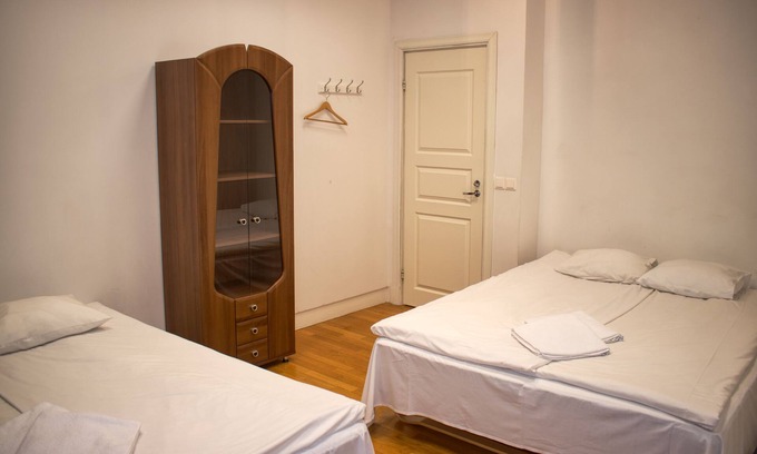 Old Town House | Quadruple room with shared facilities - Old Town