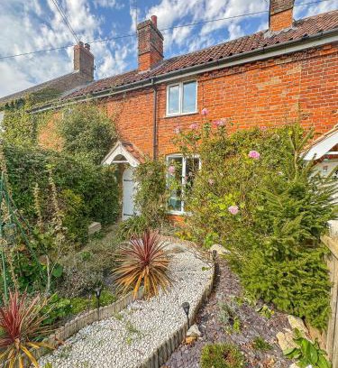 Syderstone House | Quaint 2 bed cottage near North Norfolk Coast - Harpers Cottages