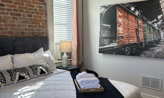 St. Charles Apartment | Quaint 2-Bedroom in Historic Frenchtown