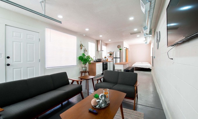 Pershing - Government Hill Apartment | Quaint cozy studio located in the heart of El Paso