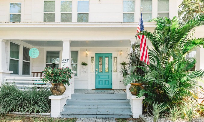 Historic Uptown House | Quaint Downstairs Historic Bungalow in Downtown St Pete