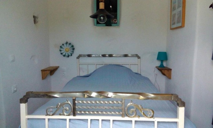 Korithi House | Quaint Greek Cottage, Rural Setting, Great Views.