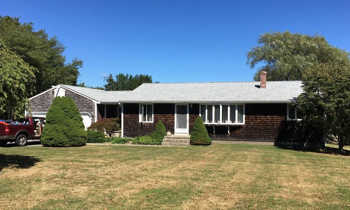 Little Compton House | Quaint Summer Home in Little Compton
