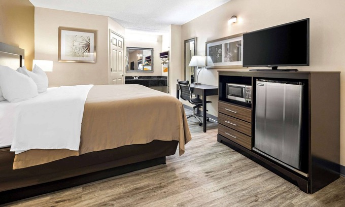 Decatur Hotel | Quality Inn Decatur River City
