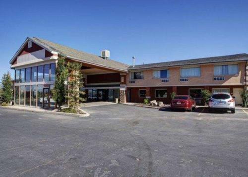 Evanston Hotel | Quality Inn Evanston near Wyoming Downs