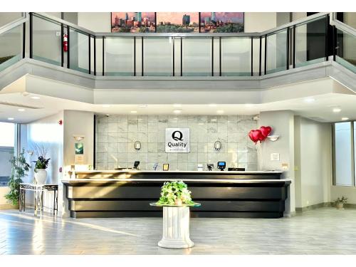 West Meadowbrook Hotel | Quality Inn Fort Worth - Downtown East