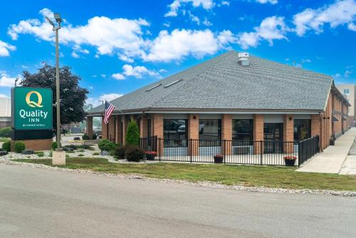 Grand Blanc Hotel | Quality Inn Grand Blanc - Flint South