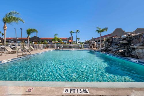 Titusville Hotel | Quality Inn Kennedy Space Center