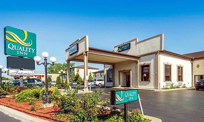 Niagara Falls Hotel | Quality Inn Niagara Falls