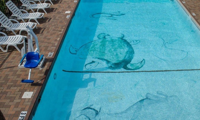 Chiefland Hotel | Quality Inn near Manatee Springs State Park