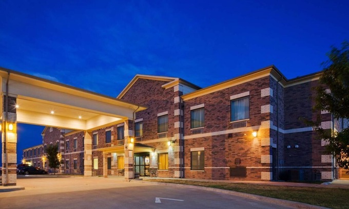 Perryton Hotel | Quality Inn Perryton