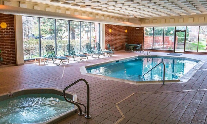Schaumburg Hotel | Quality Inn Schaumburg - Chicago near the Mall