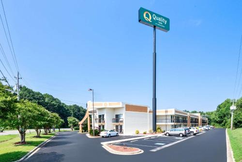 Selma Hotel | Quality Inn Selma - Smithfield